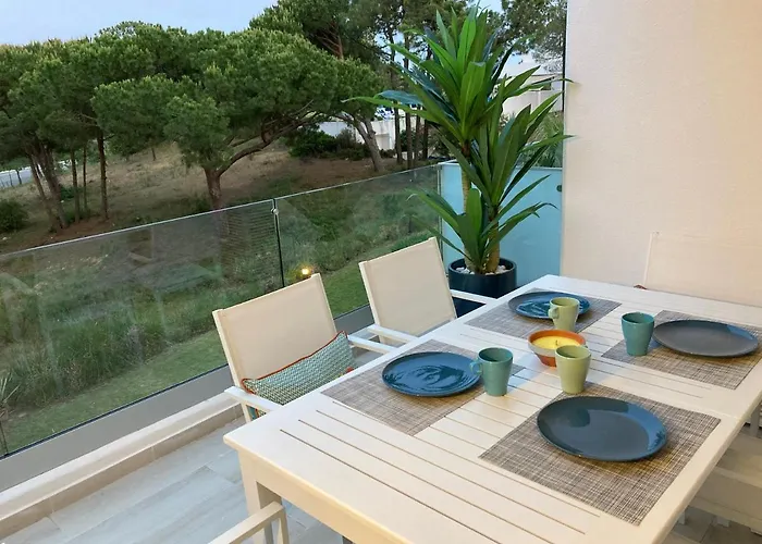 Victory Village, Quinta Do アパート