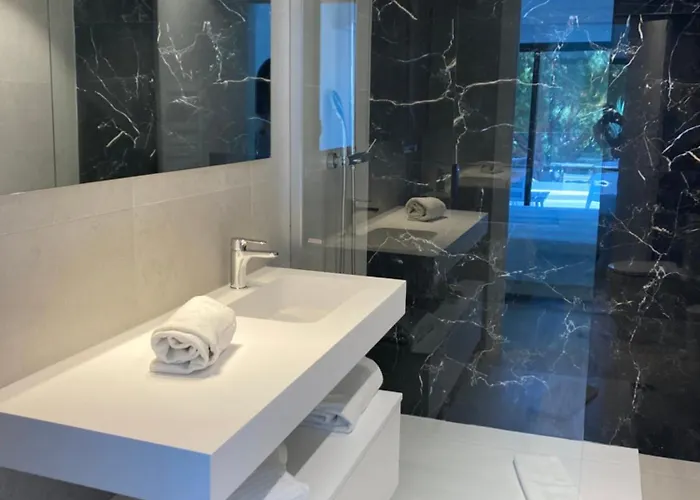 Victory Village, Quinta Do アパート